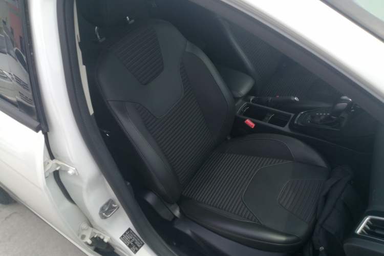 Used Ford Focus 2017 Hatchback 1.6L Automatic Fashion Edition Smart Drive Version Right Front Seat