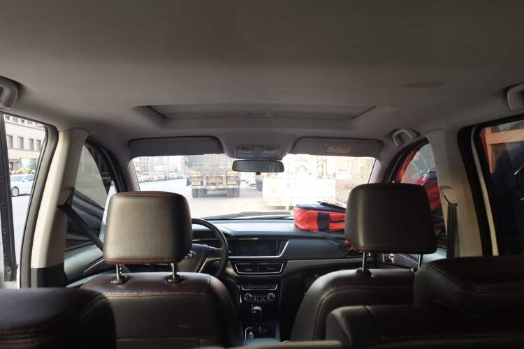 Used CHANGAN KAICHENG Oushang A600 2016 1.5L Manual Fashion 7-Seater Headliner