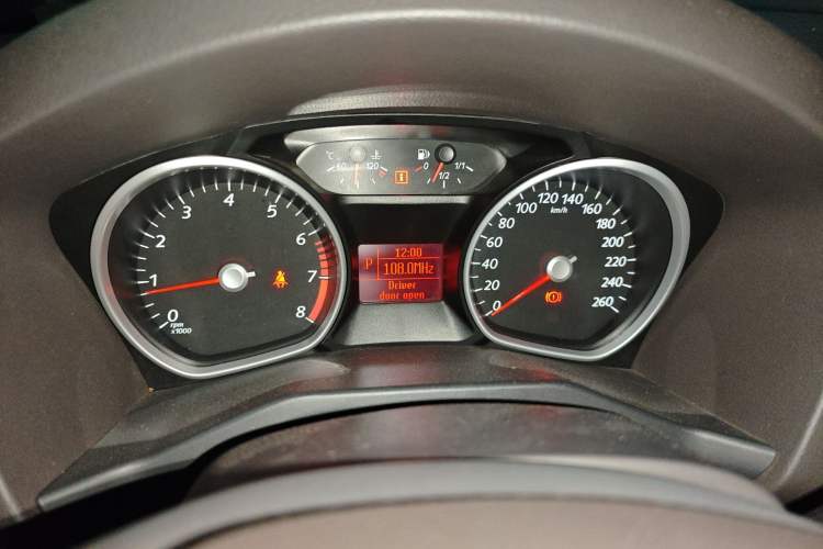Used Ford Mondeo 2013 2.3L Fashion Edition Instrument Cluster