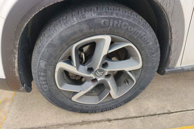 Used Citroen C3-XR 2019 230THP DCT ORIGINS Centennial Deluxe Edition Left Front Wheel Hub