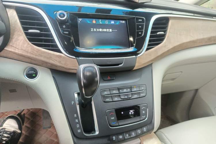 Used Buick GL8 2018 ES 28T Comfort Model China VI Standard