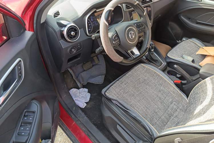 Used MG ZS 2017 1.5L Automatic Elite Edition Driver Seat