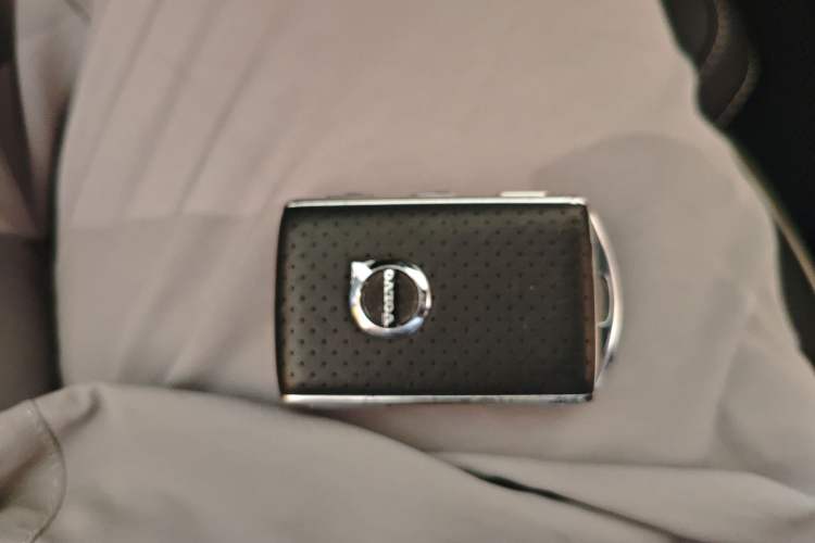 Used Volvo XC60 New Energy 2019 T8 E-Drive Hybrid Intelligent Luxury Sport Edition China V Standard
