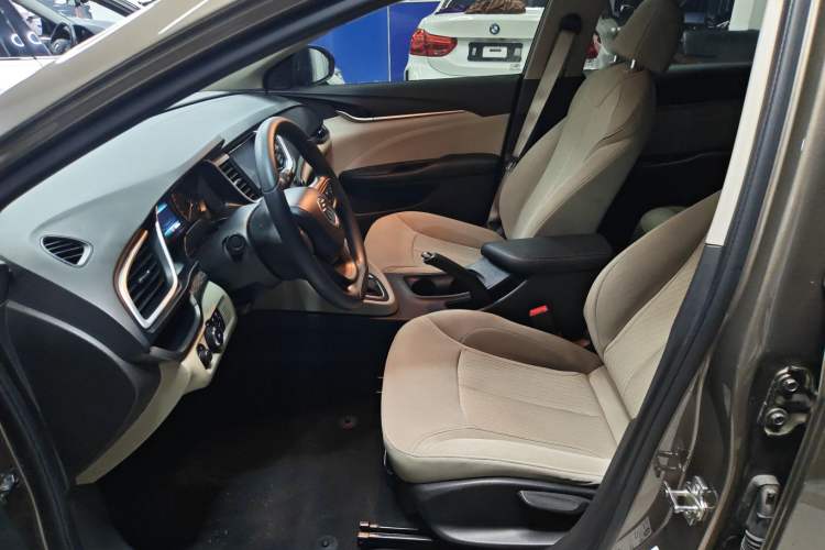 Used Buick GT 2015 15N Automatic Elite Version Left Front Seat