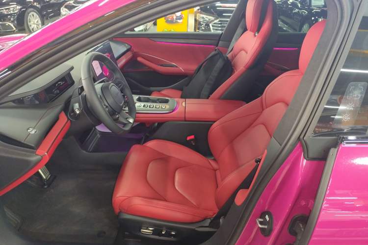 Used Xiaomi Auto SU7 2024 Four-Wheel Drive Ultra-Long Range Advanced Intelligent Driving Max Edition Left Front Seat