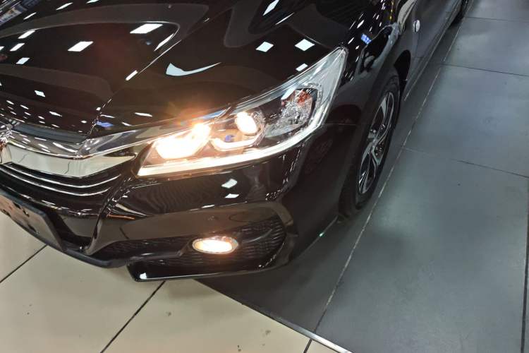 Used Honda Accord 2016 2.0L Comfort Edition Left Front Headlight