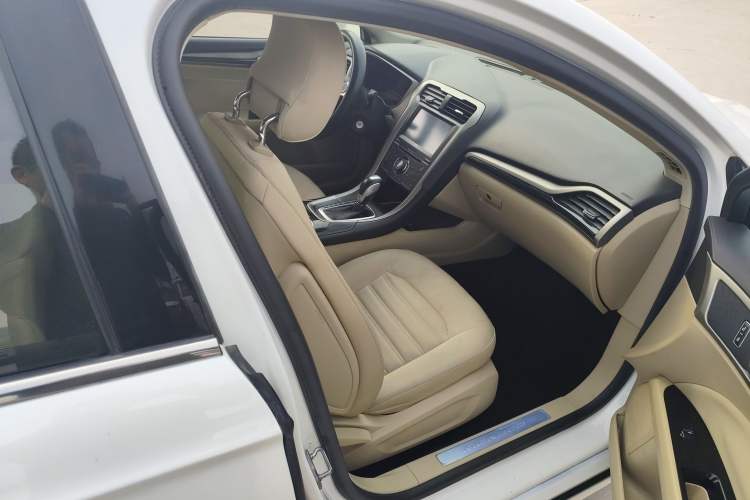 Used Ford Mondeo 2013 1.5L GTDi180 Comfort Model
