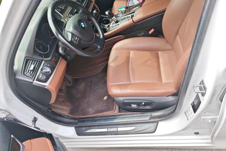 Used BMW 5 Series 2017 525Li Leading Model Left Front Seat