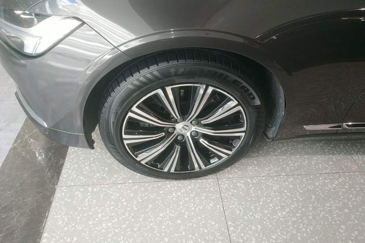 Used Volvo S90 2022 B5 Zhiyi Luxury Edition