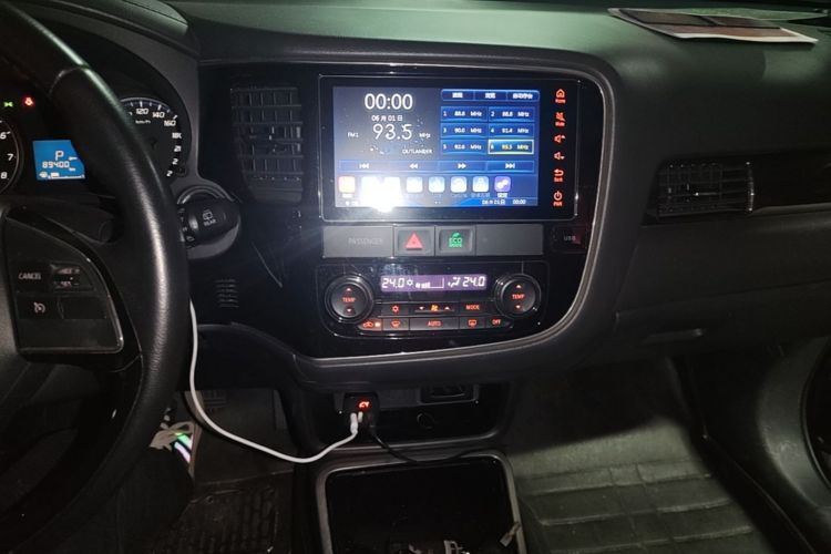 Used Mitsubishi Outlander 2018 2.0L Two-Wheel-Drive Jiale Edition 7-Seater