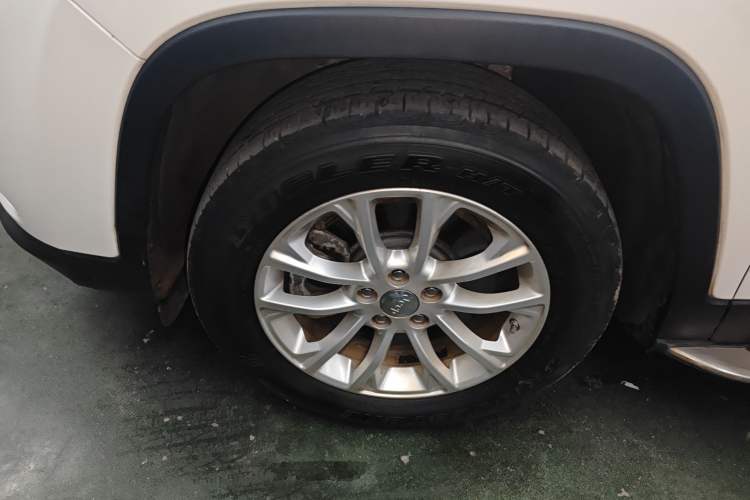 Used Jeep Cherokee 2019 2.0T Two-Wheel Drive Smart Enjoyment Version China VI