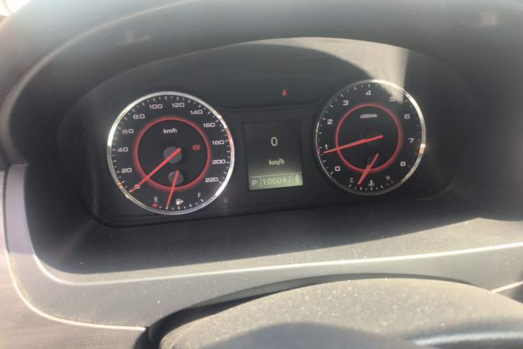 Used SAIC MAXUS G10  Instrument Cluster
