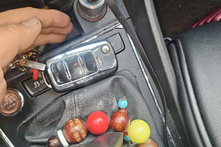 Used Volkswagen Lavida 2017 1.6L Manual Comfort Edition Vehicle Key