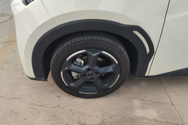 Used BYD Seagull 2023 Free Edition Left Front Wheel Hub