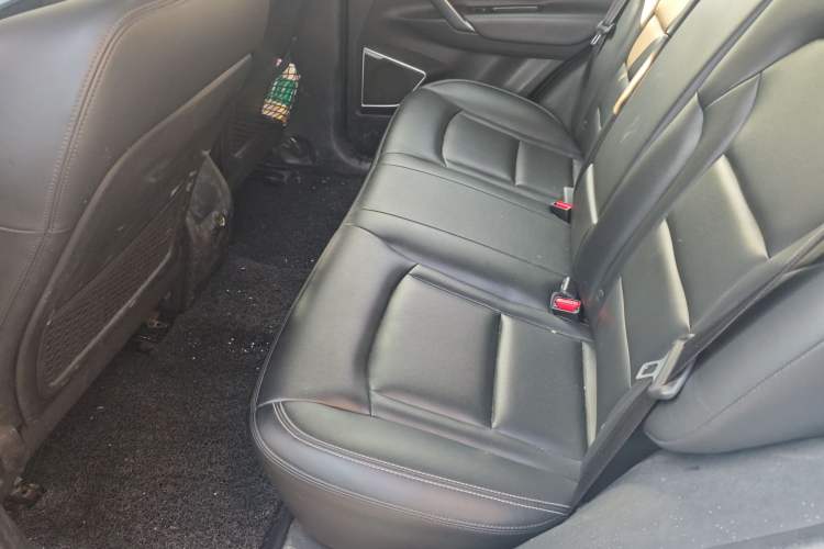 Used Geely Auto Emgrand X7 Sport 2016 2.0L Manual ZhiShang Version
