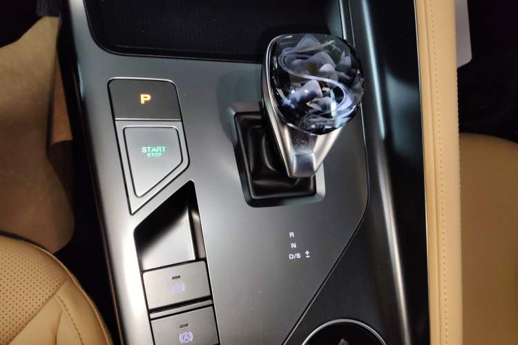 Used Roewe RX5 2023 1.5T Luxury Sliding-Screen Version