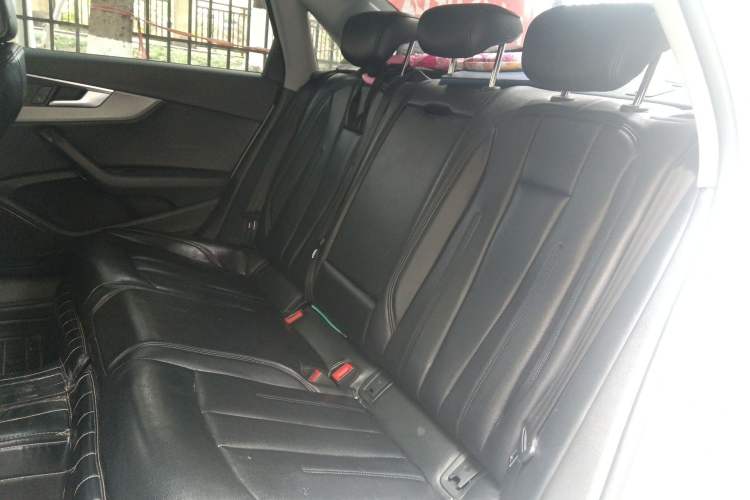 Used Audi A4L 2018 30th Anniversary Edition 40 TFSI Trendy Model Left Rear Seat