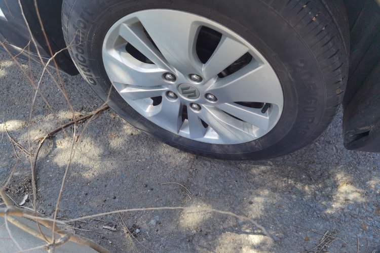 Used Suzuki S-Cross 2014 1.6L CVT Two-Wheel Drive Entry Model