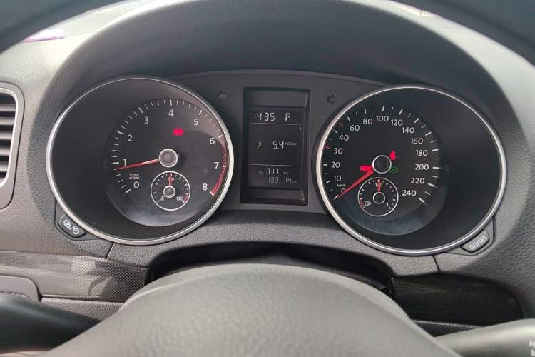 Used Volkswagen Golf 2012 1.6L Automatic Comfort Model Instrument Cluster