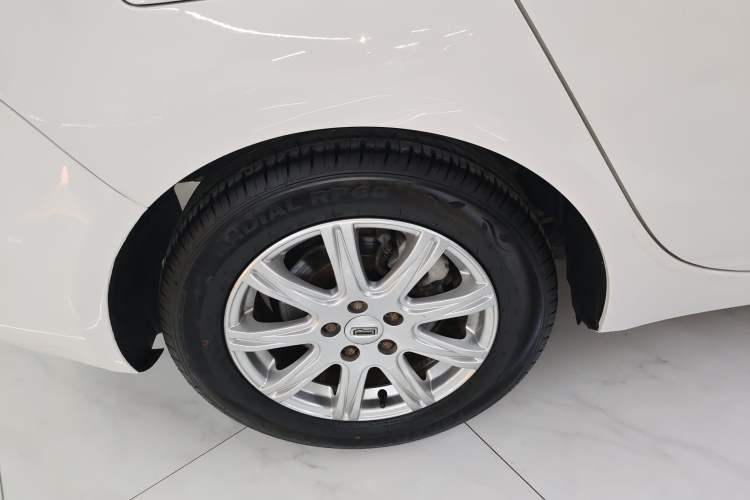 Used Qoros 3 2018 Sedan 1.6L Automatic Leading Model