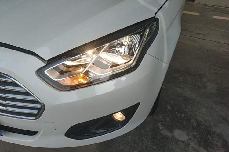 Used Ford Escort 2017 Happiness Edition 1.5L Automatic Fashion Version