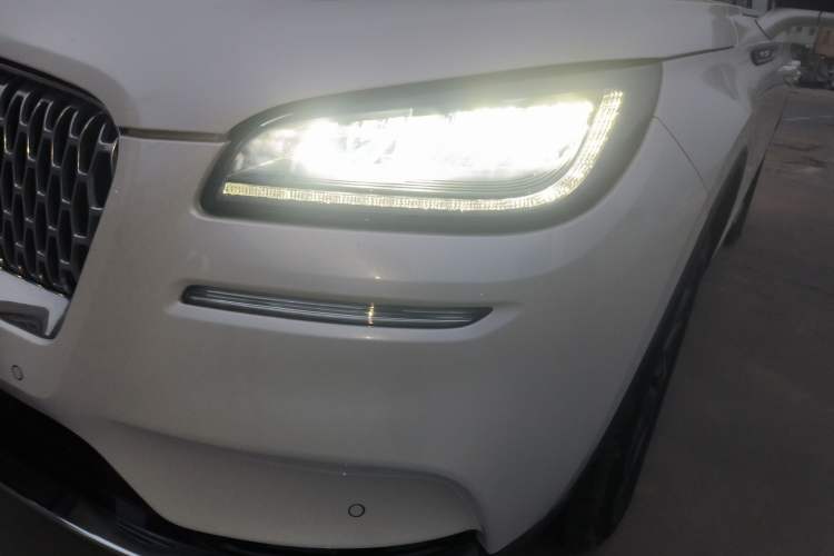 Used Lincoln Corsair 2022 2.0T Two-Wheel Drive Deluxe Edition
