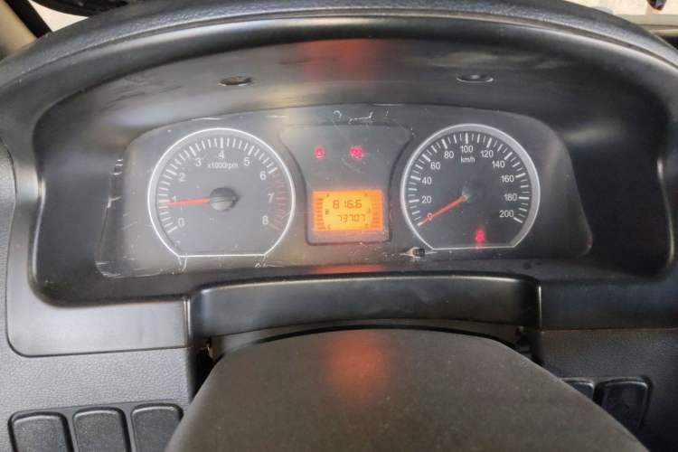 Used FORTHING Lingzhi 2015 V3 1.5L 7-Seater Comfort Model
