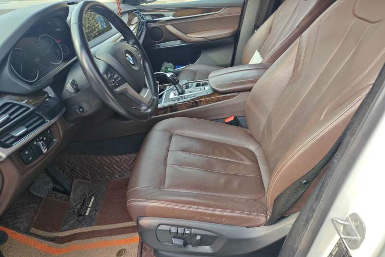 Used BMW X5 2017 xDrive28i
