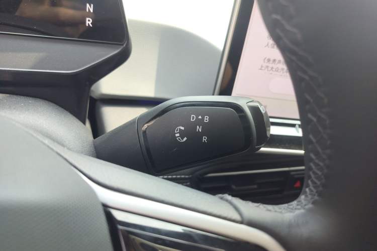 Used Volkswagen ID.3 2025 Smart Edition Outstanding Model Gear Lever