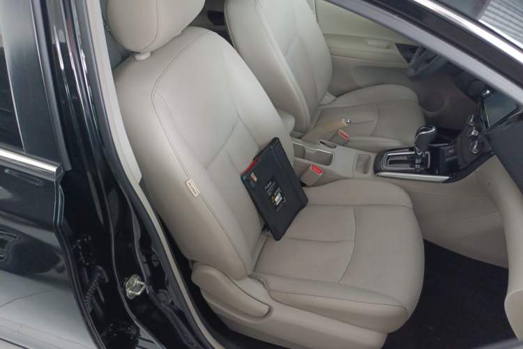 Used Nissan Sylphy 2018 1.6XV CVT Deluxe Edition Right Front Seat