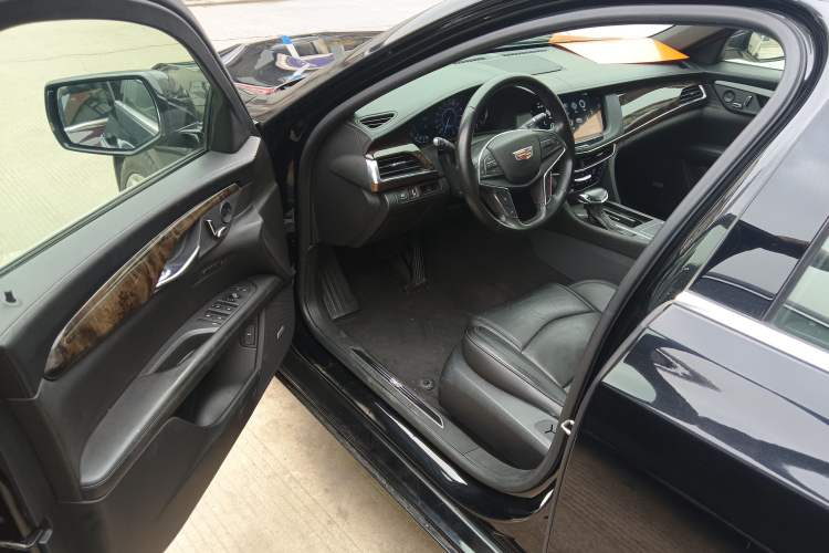 Used Cadillac CT6 2017 40T Luxury Model
