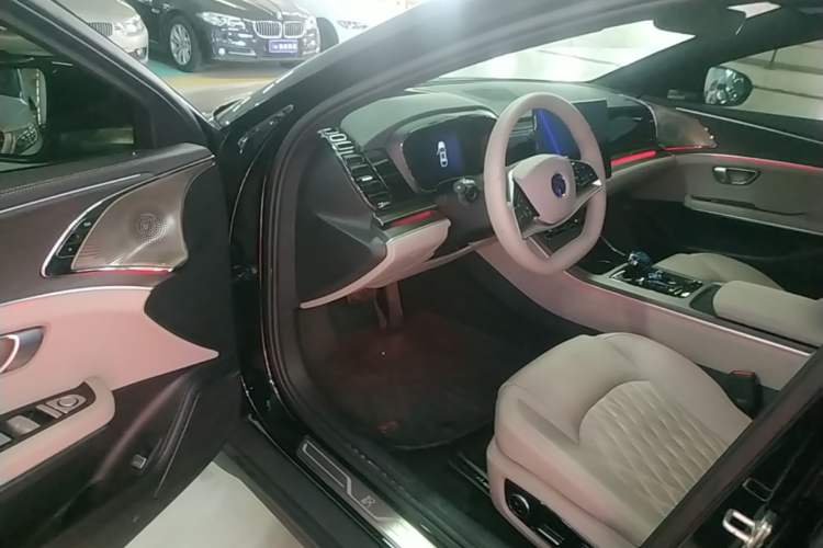 Used BYD Han 2025 DM-i Intelligent Driving Edition 125KM LiDAR Flagship Model