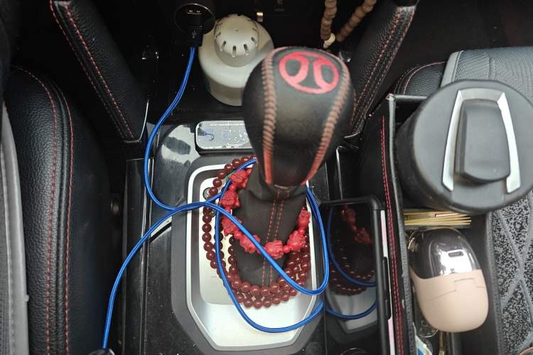 Used BAIC Senova X55 2016 1.5T CVT Luxury Edition Gear Lever