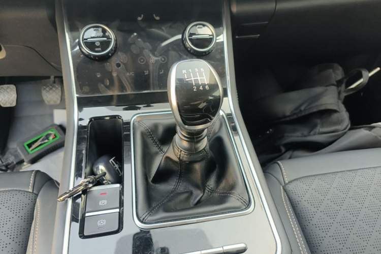 Used Chery Tiggo 8 2025 Excellence Version 230 TCI Manual Comfort Edition 5 Seats