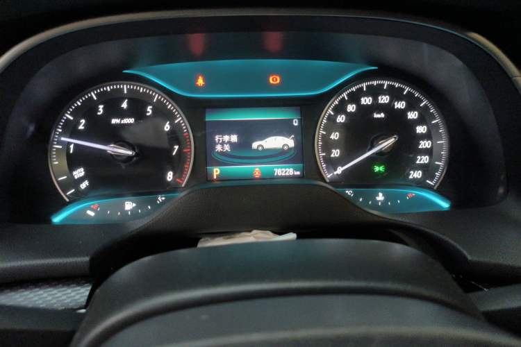 Used Buick GT 2019 18T Automatic Connected Elite Model China VI Standard Odometer Close Up