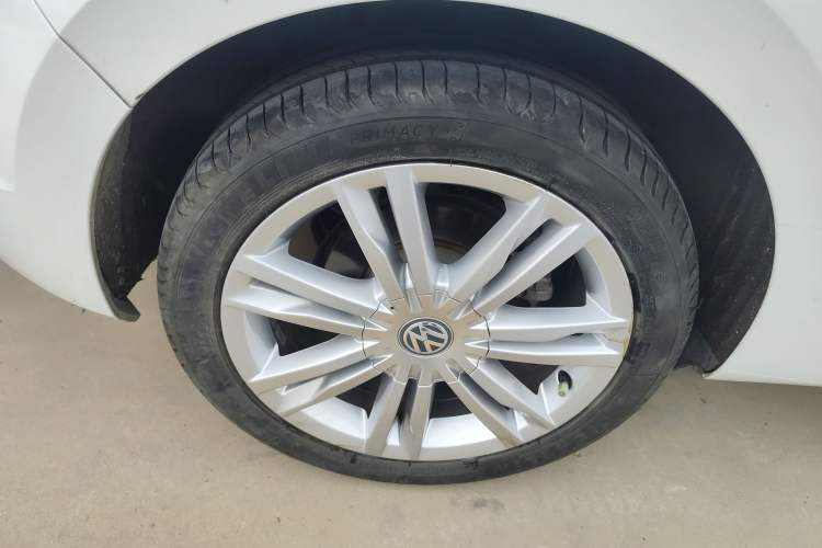 Used Volkswagen Golf Sportsvan 2016 230TSI Automatic Luxury Version Exterior 5