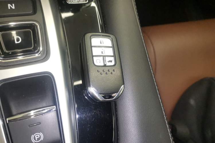 Used Honda UR-V 2017 370TURBO 2WD Prestige Edition China V