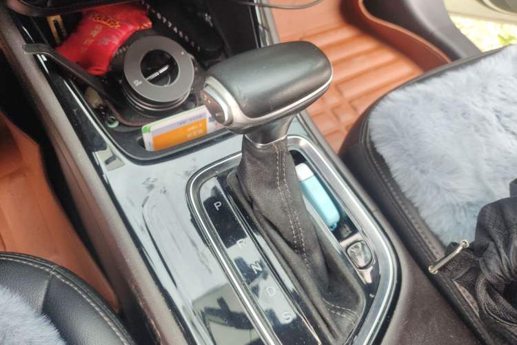 Used GAC Trumpchi GA4 2018 200T Automatic Luxury Edition Gear Lever