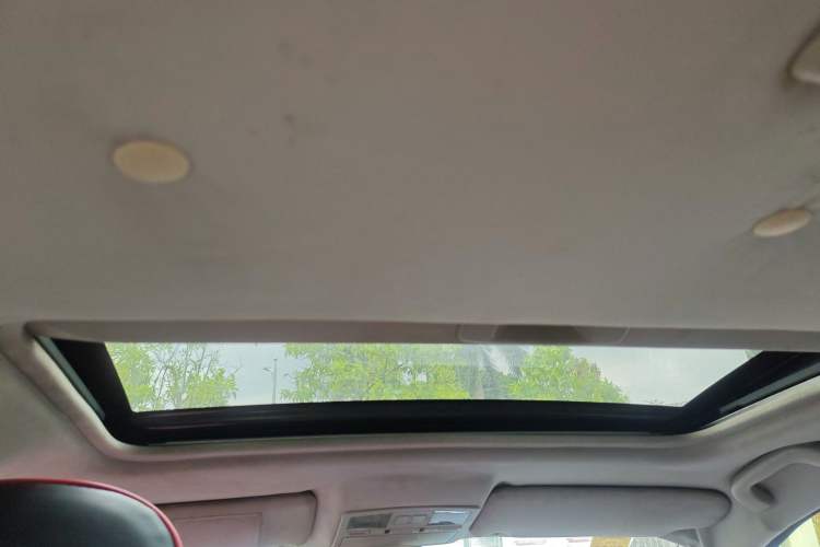 Used Bestune X80 2013 2.0L automatic comfort version
