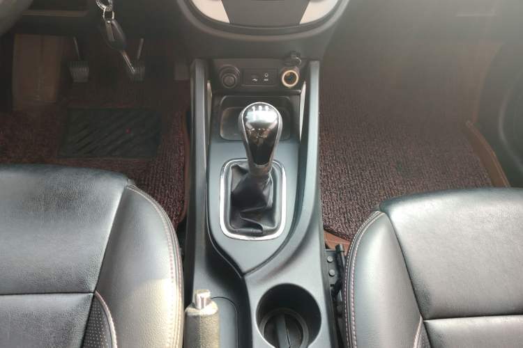 Used Changan CS35 2015 1.6L Manual Luxury Model China IV Standard
