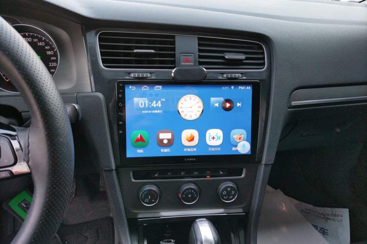 Used Volkswagen Golf 2016 230TSI Automatic Luxury Version
