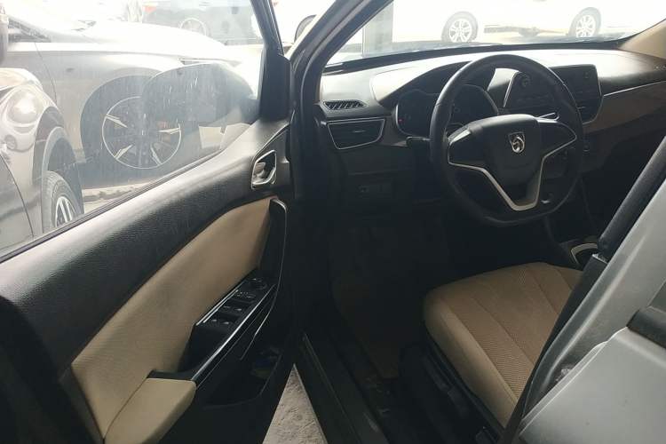 Used Baojun 310W 2017 1.5L Manual Comfort Version China V
