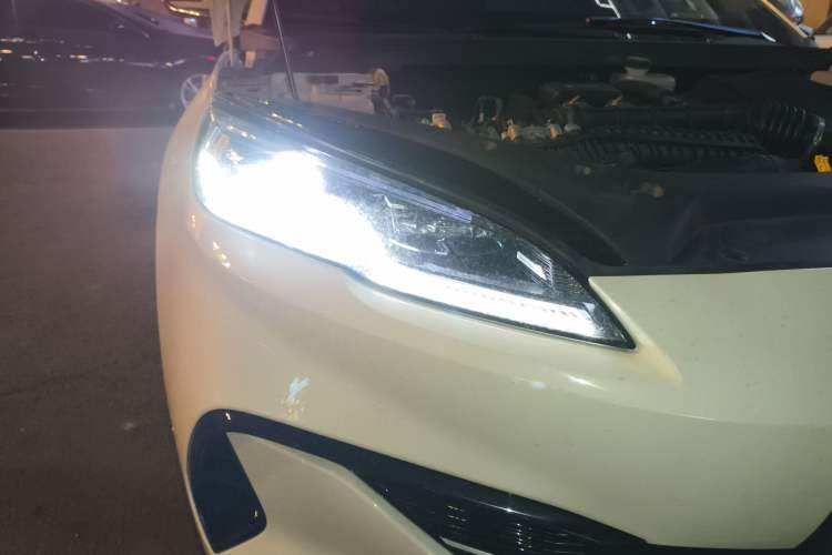 Used BYD Seal 06 New Energy 2024 DM-i 80KM Luxury Model Right Front Headlight