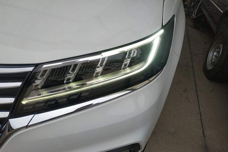 Used Roewe RX5 2020 20T Automatic 4G Connect Superior Flagship Edition