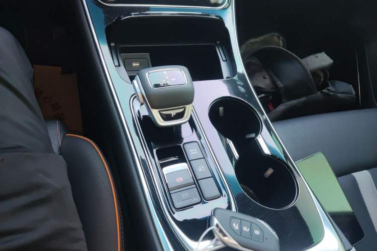 Used FORTHING Yacht 2024 1.5T DCT Guanhai Edition
