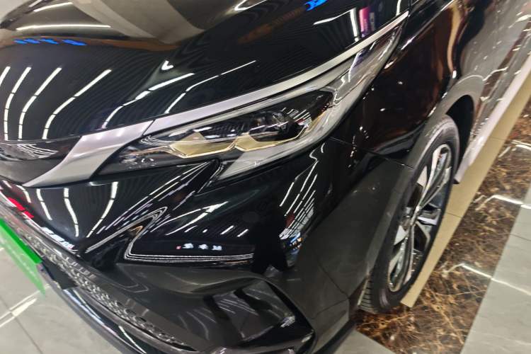 Used Toyota Granvia 2023 2.5L Hybrid Prestige PLUS Edition