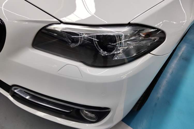 Used BMW 5 Series 2014 525Li Luxury Design Package Left Front Headlight