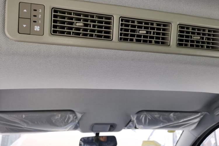 Used Wuling Hongguang New Energy 2024 All-Electric Model 300KM Standard Version