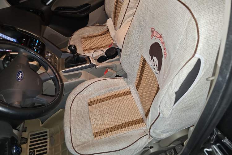 Used Ford Focus 2012 Sedan 1.6L Manual Comfort Model
