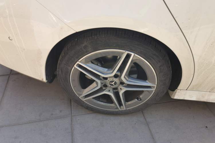 Used Mercedes-Benz CLA 2024 CLA 200 Right Rear Wheel Hub